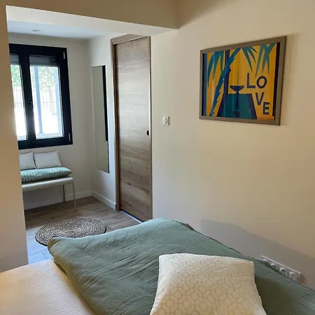 Entre Et Jardin - Private Parking Appartement